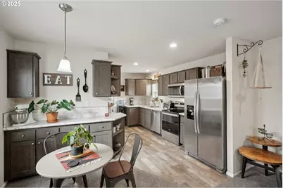 603 NW 6th Ct, McMinnville, OR 97128 - Photo 7