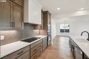 410 W 20th Wy, La Center, WA 98629 - Photo 19