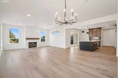 410 W 20th Way, La Center, WA 98629 - Photo 5