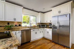 12542 SE Mt Scott Blvd, Happy Valley, OR 97086 - Photo 13