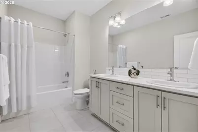 16537 SW Sunshine Coast St, Portland, OR 97224 - Photo 33