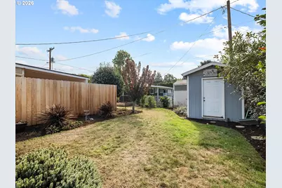 15924 SE Rhine St, Portland, OR 97236 - Photo 21