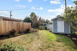 15924 SE Rhine St, Portland, OR 97236 - Photo 21