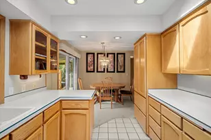 15924 SE Rhine St, Portland, OR 97236 - Photo 5