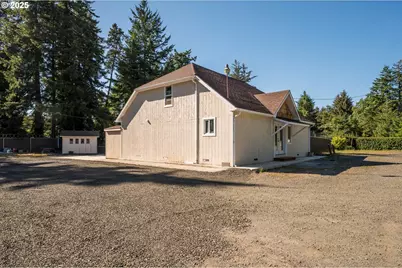 68964 Wildwood Rd, North Bend, OR 97459 - Photo 11