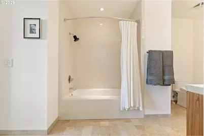 841 S Gaines St #712, Portland, OR 97239 - Photo 23