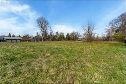 3597 Leonard Rd, Grants Pass, OR 97527 - Photo 5