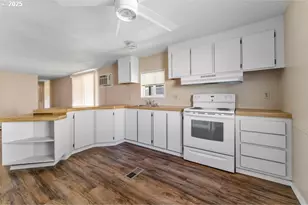 3597 Leonard Rd, Grants Pass, OR 97527 - Photo 21