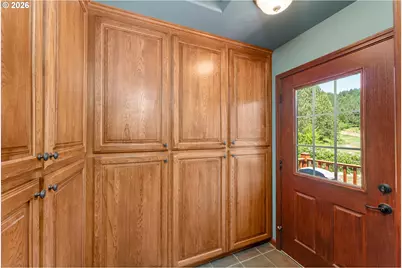 140 Old County Ln, Myrtle Creek, OR 97457 - Photo 9