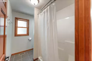 140 Old County Ln, Myrtle Creek, OR 97457 - Photo 17