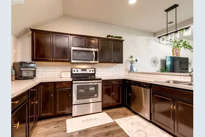 2358 SE Palmquist Rd, Gresham, OR 97080 - Photo 7