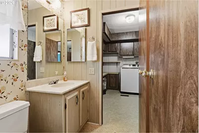 100 SW 195th Ave #160, Beaverton, OR 97006 - Photo 17