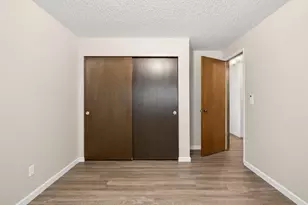 1712 SW Hensley Rd, Troutdale, OR 97060 - Photo 17