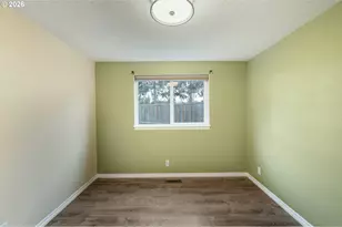 959 W 17th Ave, Junction City, OR 97448 - Photo 15
