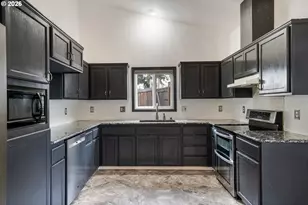 959 W 17th Ave, Junction City, OR 97448 - Photo 7
