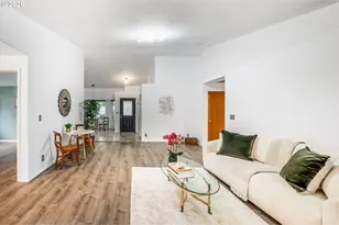 959 W 17th Ave, Junction City, OR 97448 - Photo 13