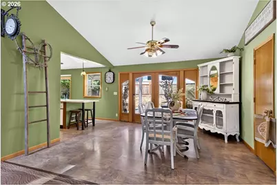 417 Blue Jay Ave, Forest Grove, OR 97116 - Photo 13