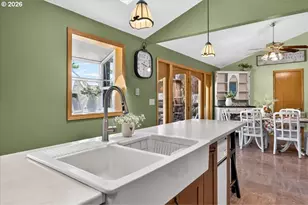 417 Blue Jay Ave, Forest Grove, OR 97116 - Photo 21