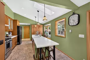 417 Blue Jay Ave, Forest Grove, OR 97116 - Photo 15