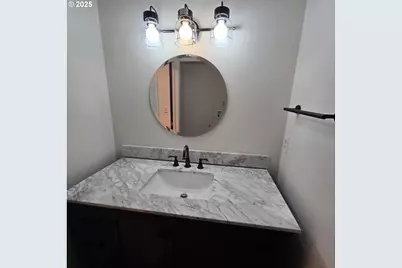 1000 SE Bay Blvd #404, Newport, OR 97365 - Photo 7