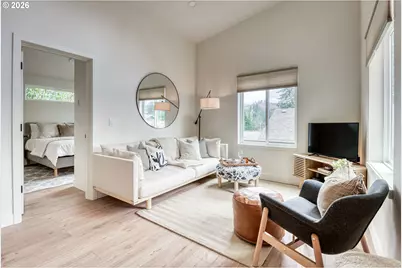 810 SE Beaver St, Toledo, OR 97391 - Photo 5