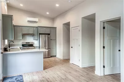 810 SE Beaver St, Toledo, OR 97391 - Photo 11