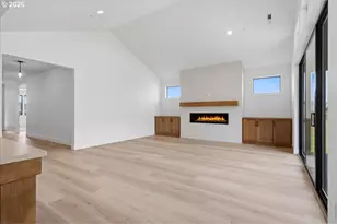 803 N V St, Washougal, WA 98671 - Photo 7