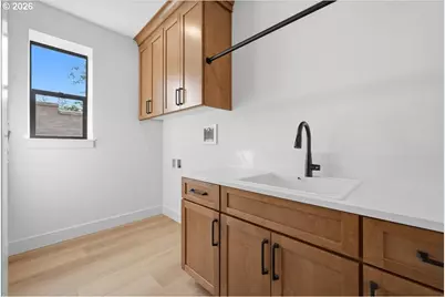 803 N V St, Washougal, WA 98671 - Photo 17