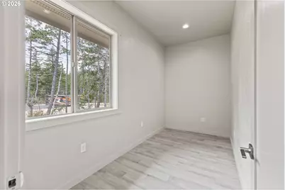 747 Pacific Dunes Dr, North Bend, OR 97459 - Photo 21