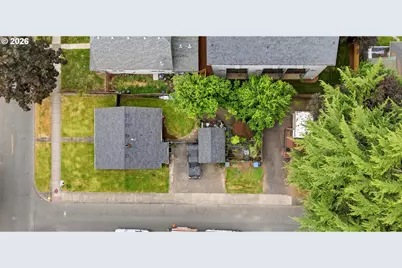 370 24th St, Salem, OR 97301 - Photo 17