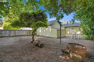 370 24th St, Salem, OR 97301 - Photo 15