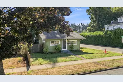 370 24th St, Salem, OR 97301 - Photo 3