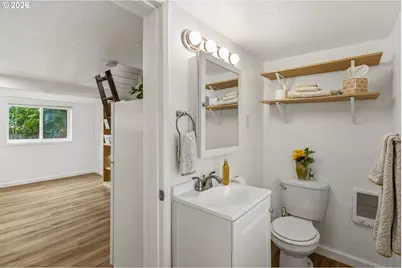 370 24th St, Salem, OR 97301 - Photo 15