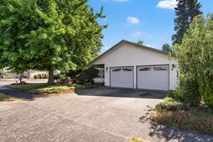 4698 Happy Dr NE, Salem, OR 97305 - Photo 3