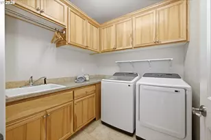 3333 Riverplace Dr, Eugene, OR 97401 - Photo 29
