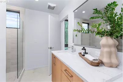 4625 N Campbell Ave, Portland, OR 97206 - Photo 23