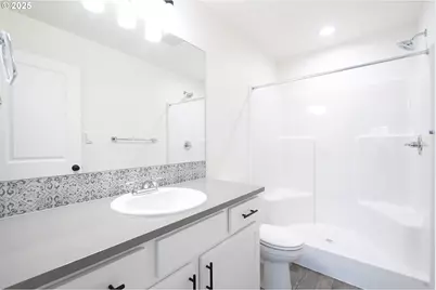 14722 SE Powell Blvd, Portland, OR 97236 - Photo 13