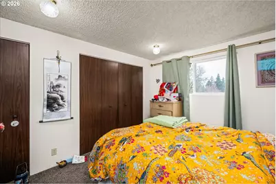 2145 Hawkins Ln, Eugene, OR 97405 - Photo 15