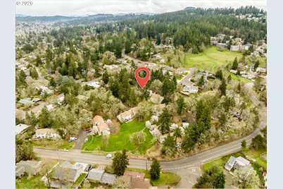 2145 Hawkins Ln, Eugene, OR 97405 - Photo 25