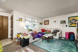 2145 Hawkins Ln, Eugene, OR 97405 - Photo 7