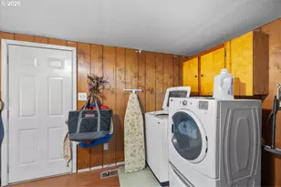 224 5th St, Dillard, OR 97432 - Photo 15
