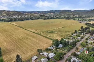 224 5th St, Dillard, OR 97432 - Photo 11