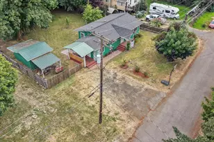 224 5th St, Dillard, OR 97432 - Photo 3