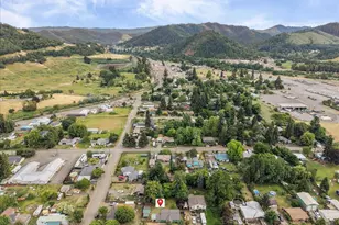 224 5th St, Dillard, OR 97432 - Photo 7