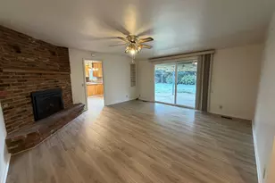 240 Dibblee Ln, Eugene, OR 97404 - Photo 23