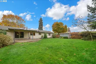 240 Dibblee Ln, Eugene, OR 97404 - Photo 41