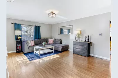 152 NE 5th Ave, Canby, OR 97013 - Photo 9