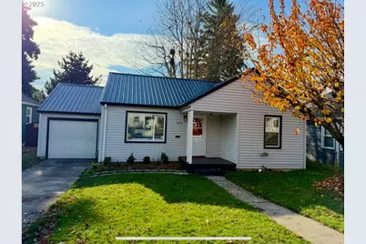 9036 SE Washington St, Portland, OR 97216 - Photo 1
