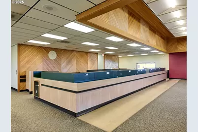 200 Center Ave, Molalla, OR 97038 - Photo 13