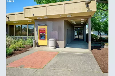 200 Center Ave, Molalla, OR 97038 - Photo 7